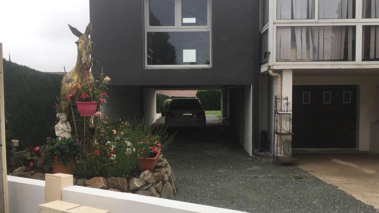 Appartement Gite Au Cheval D'or à La Meilleraie-Tillay Extérieur photo